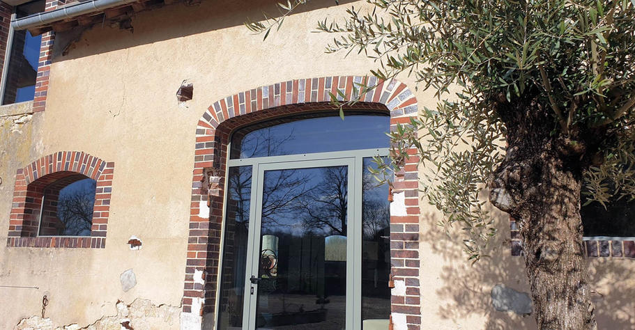 Les Ecuries de Mussy : galerie d'art chez Agnes Frattini, Adon - photo 6