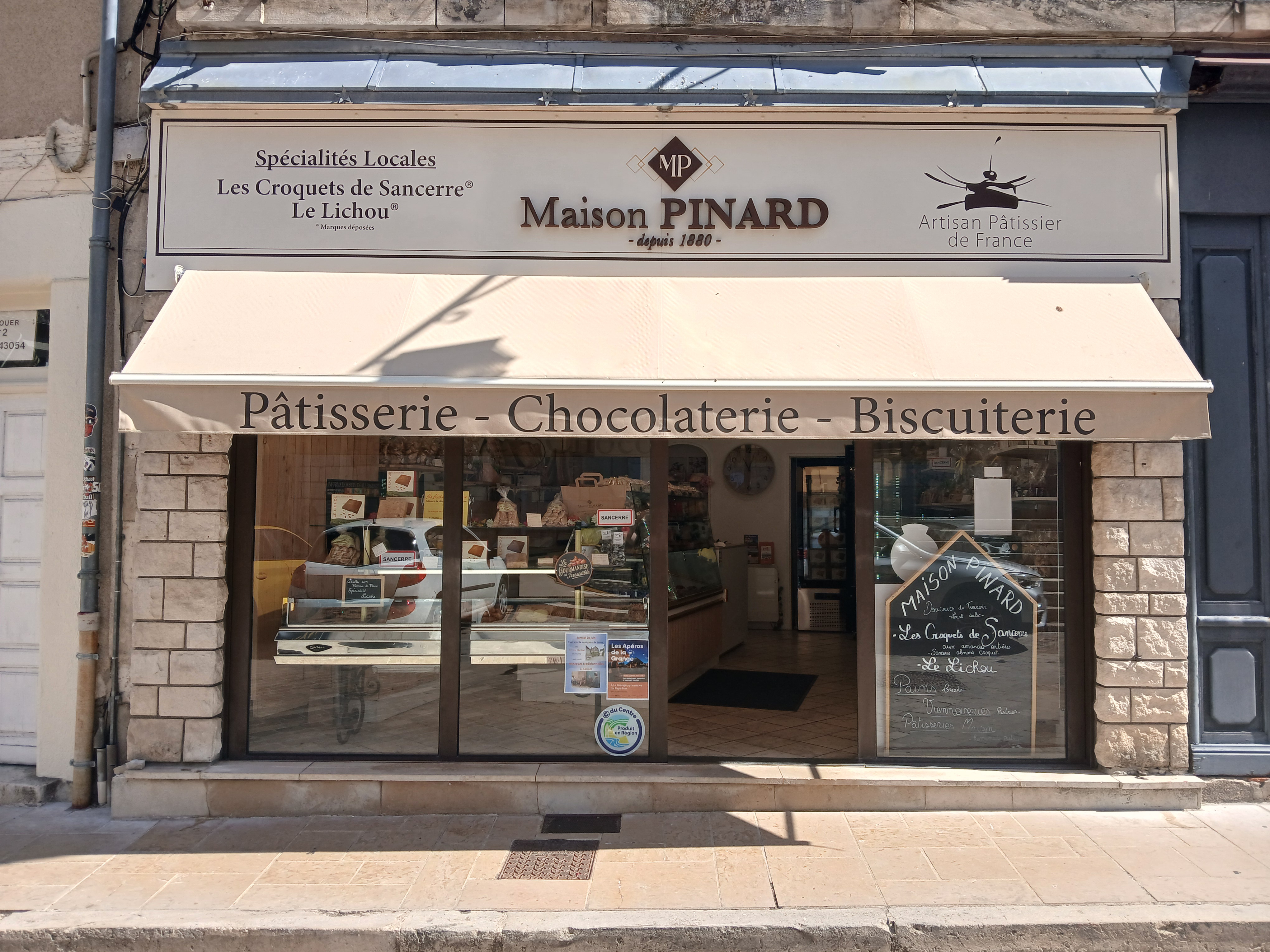 Maison Pinard, Place de l'Eglise
