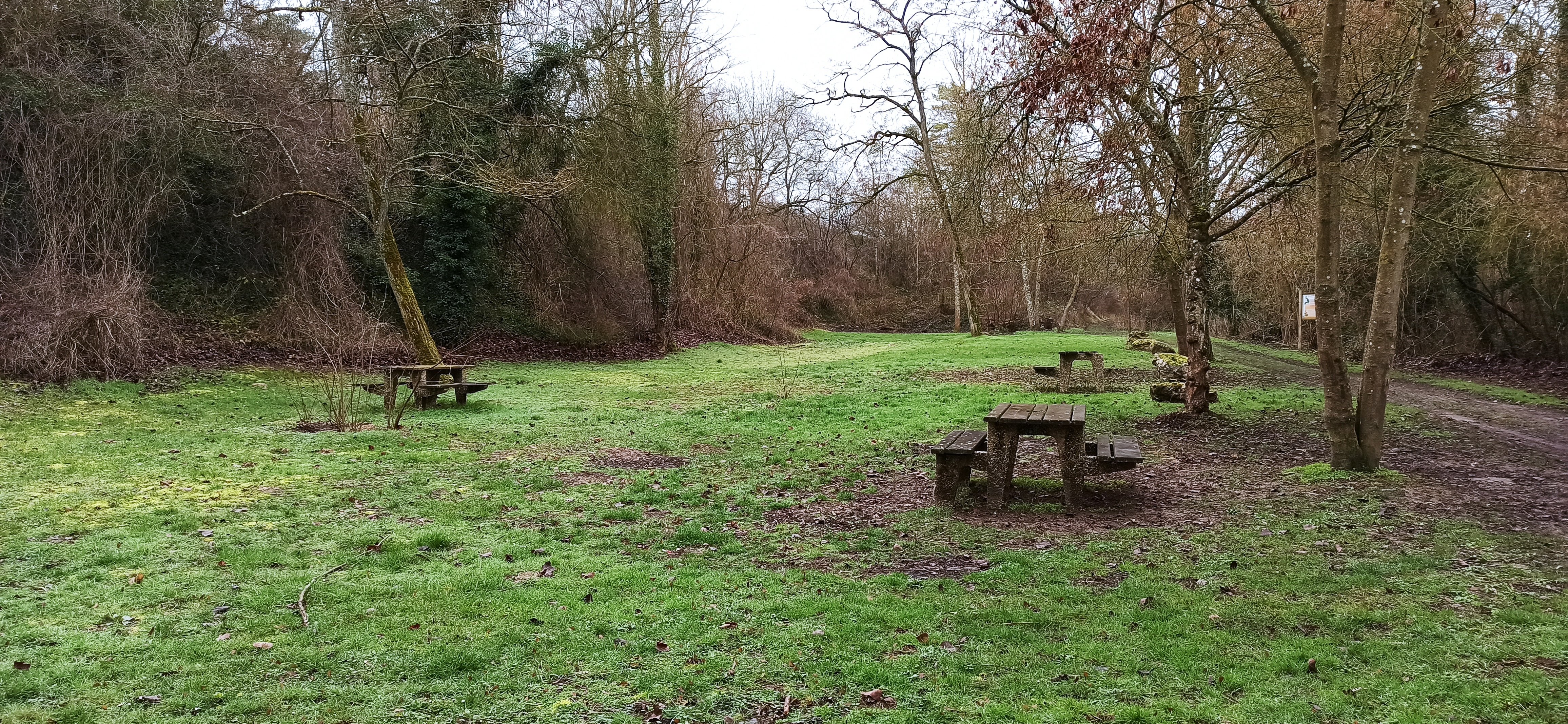 Aire de pique-nique d'Orville