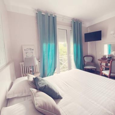 1623332414-chambre2