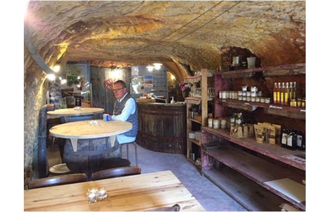 Le ResTrôo troglo de la Cave du Vigneron !