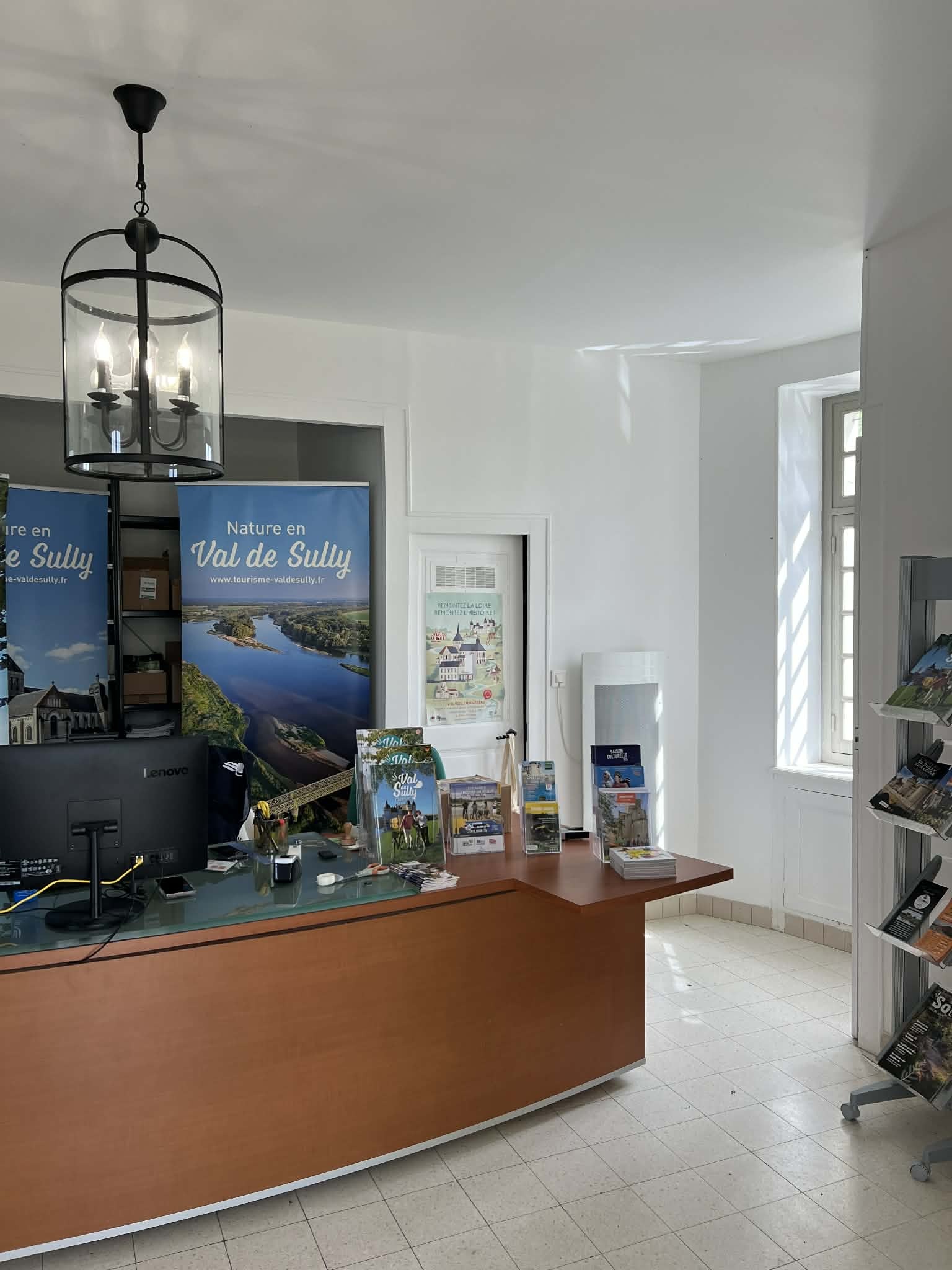 Tour de Baugy - Accueil saisonnier de l'office de tourisme du Val de Sully — photo 2
