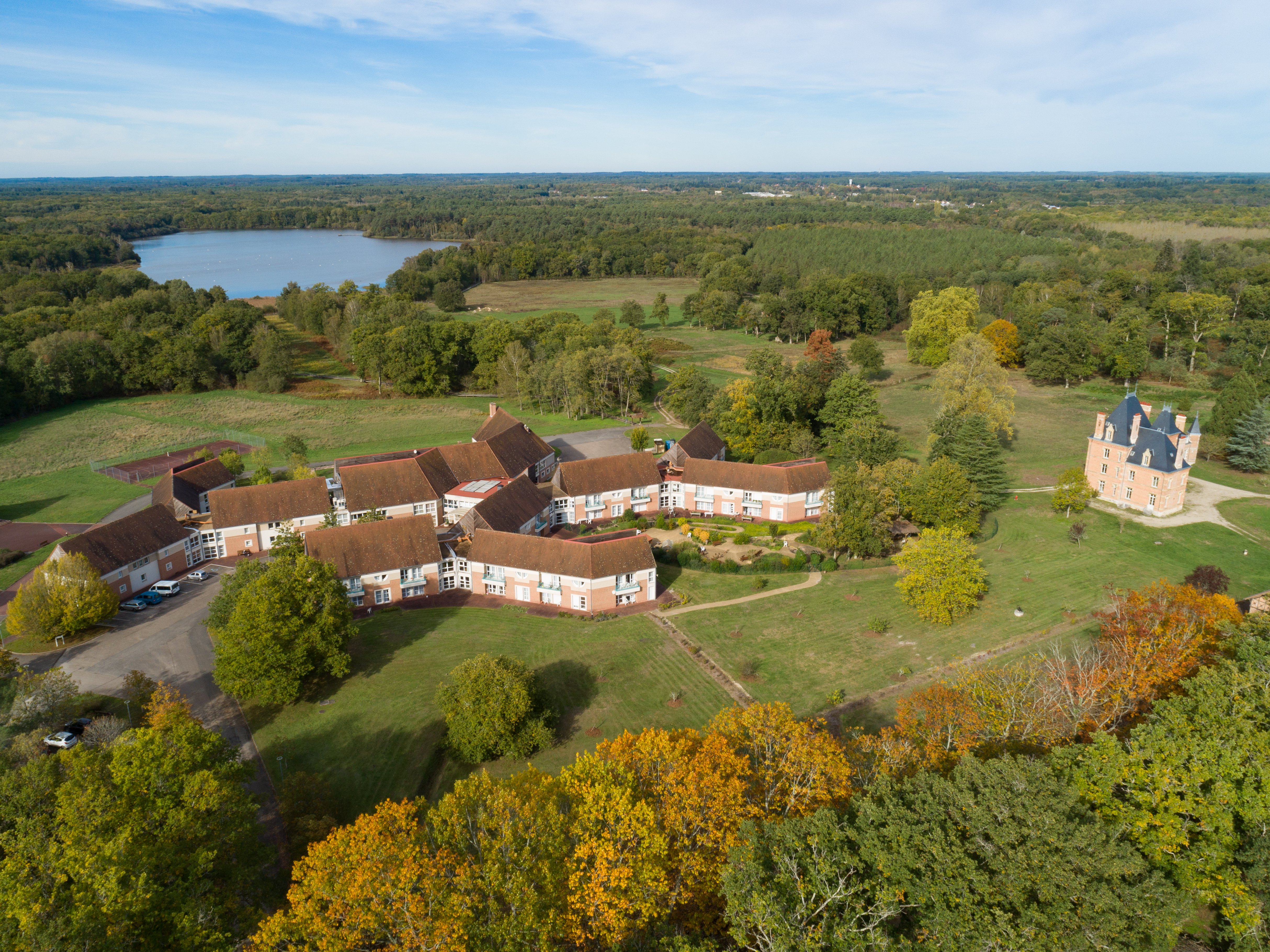 Centre de Rencontre des Générations, Nouan-le-Fuzelier - photo 2