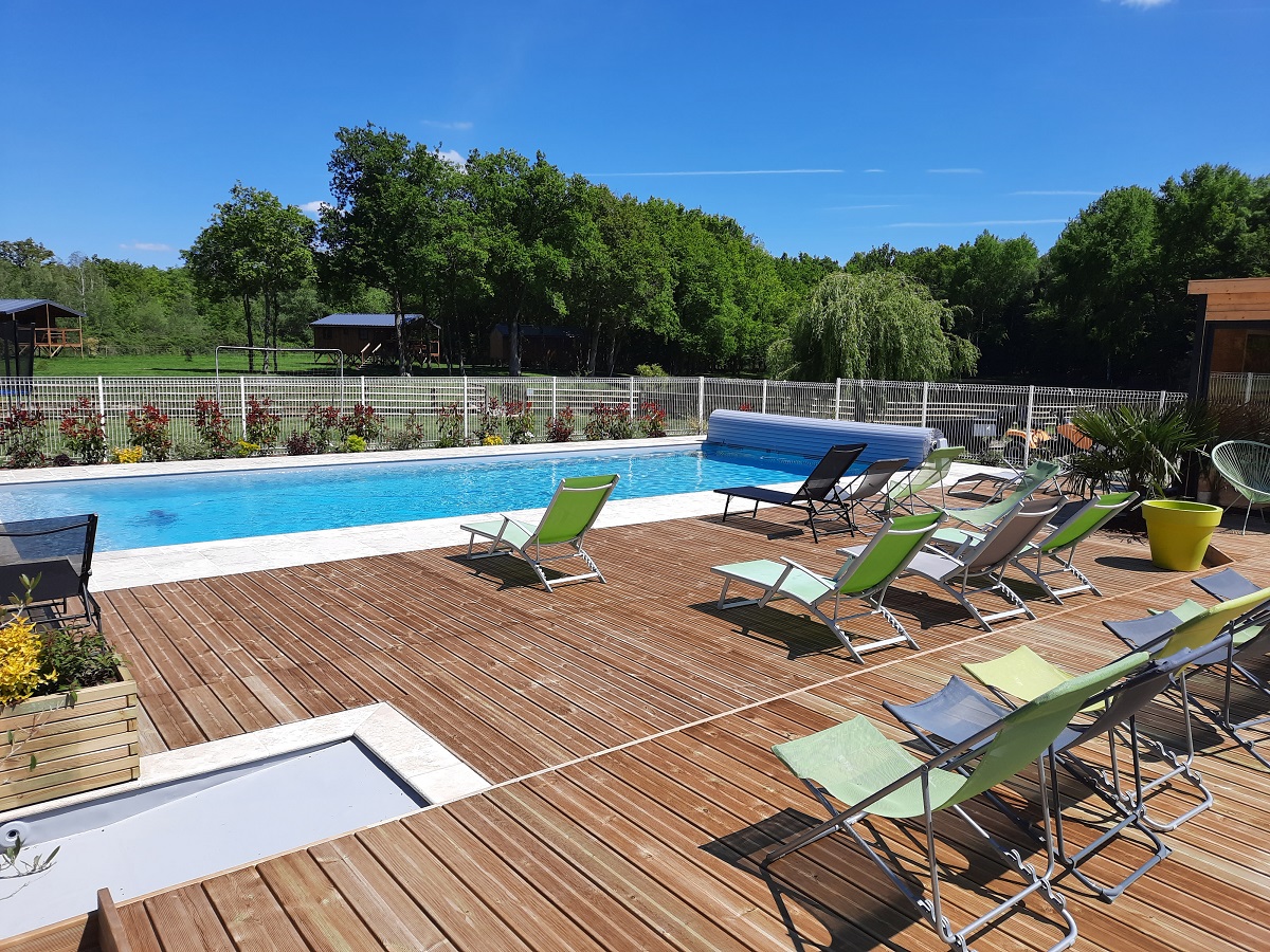 Parc Résidentiel de Loisirs – Les lodges en bois de la Ferme des poulardières Image de couverture