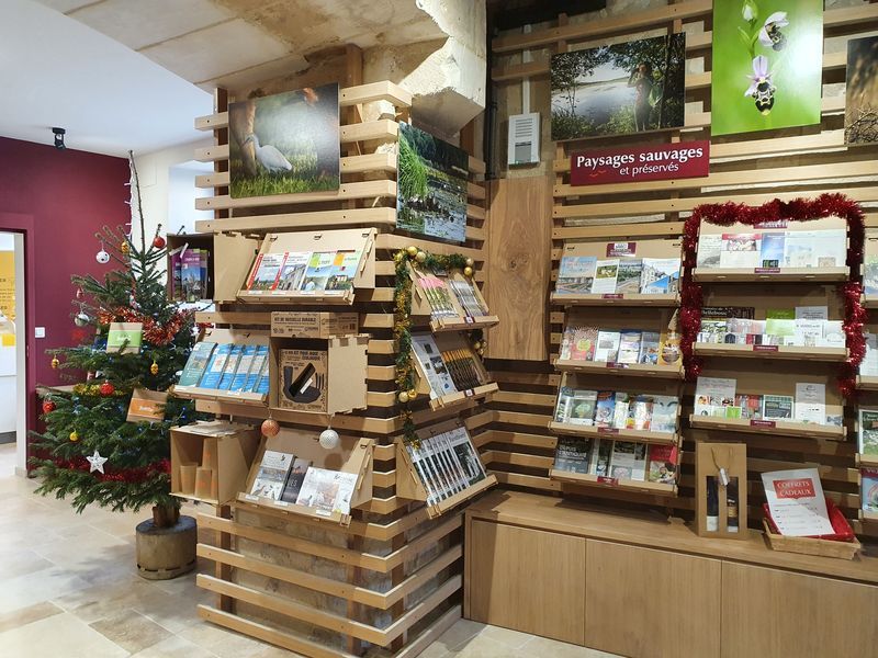 Boutique du bureau de tourisme de Mézières-en-Brenne — photo 3