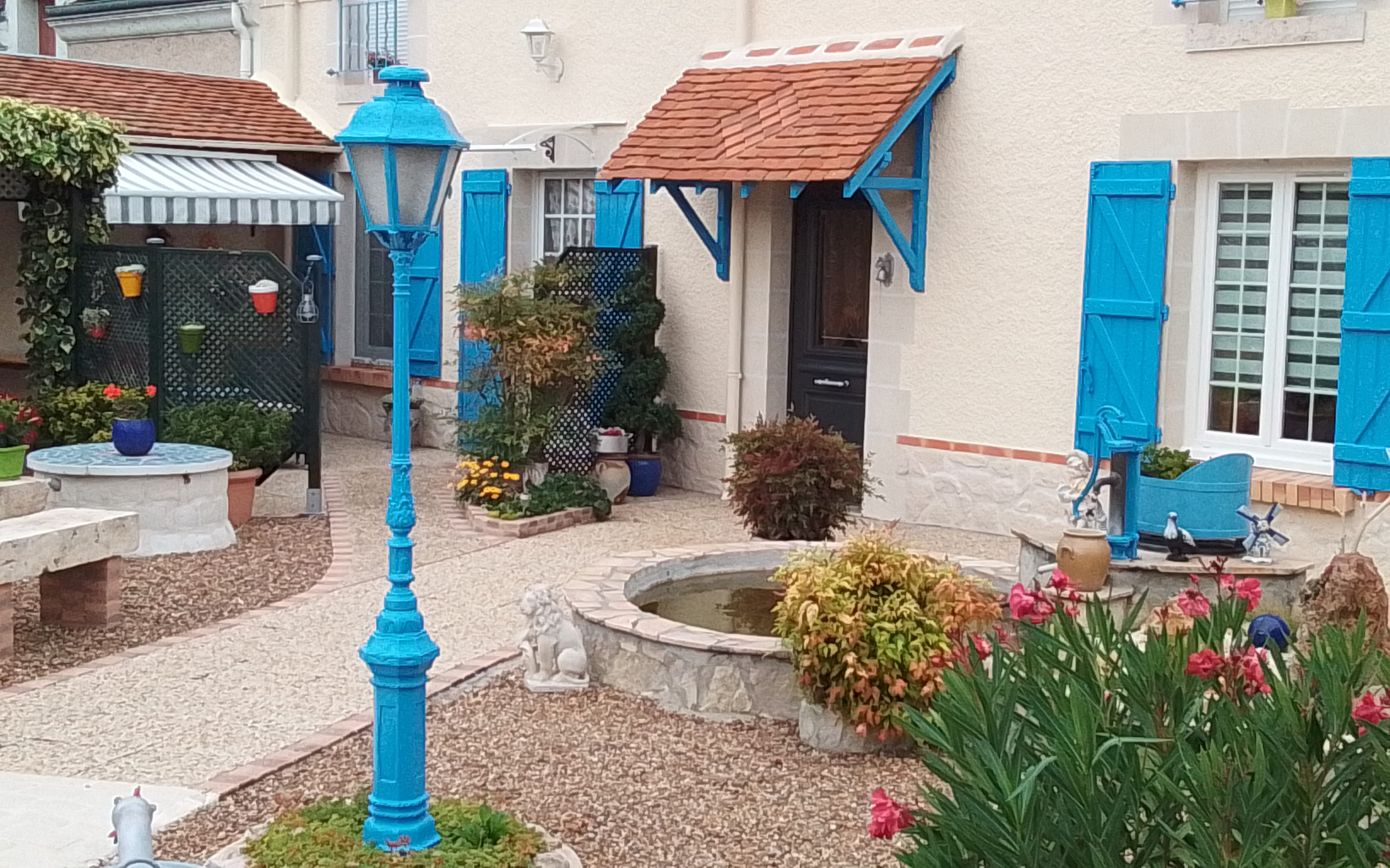 La maison bleue, Thésée - photo 10
