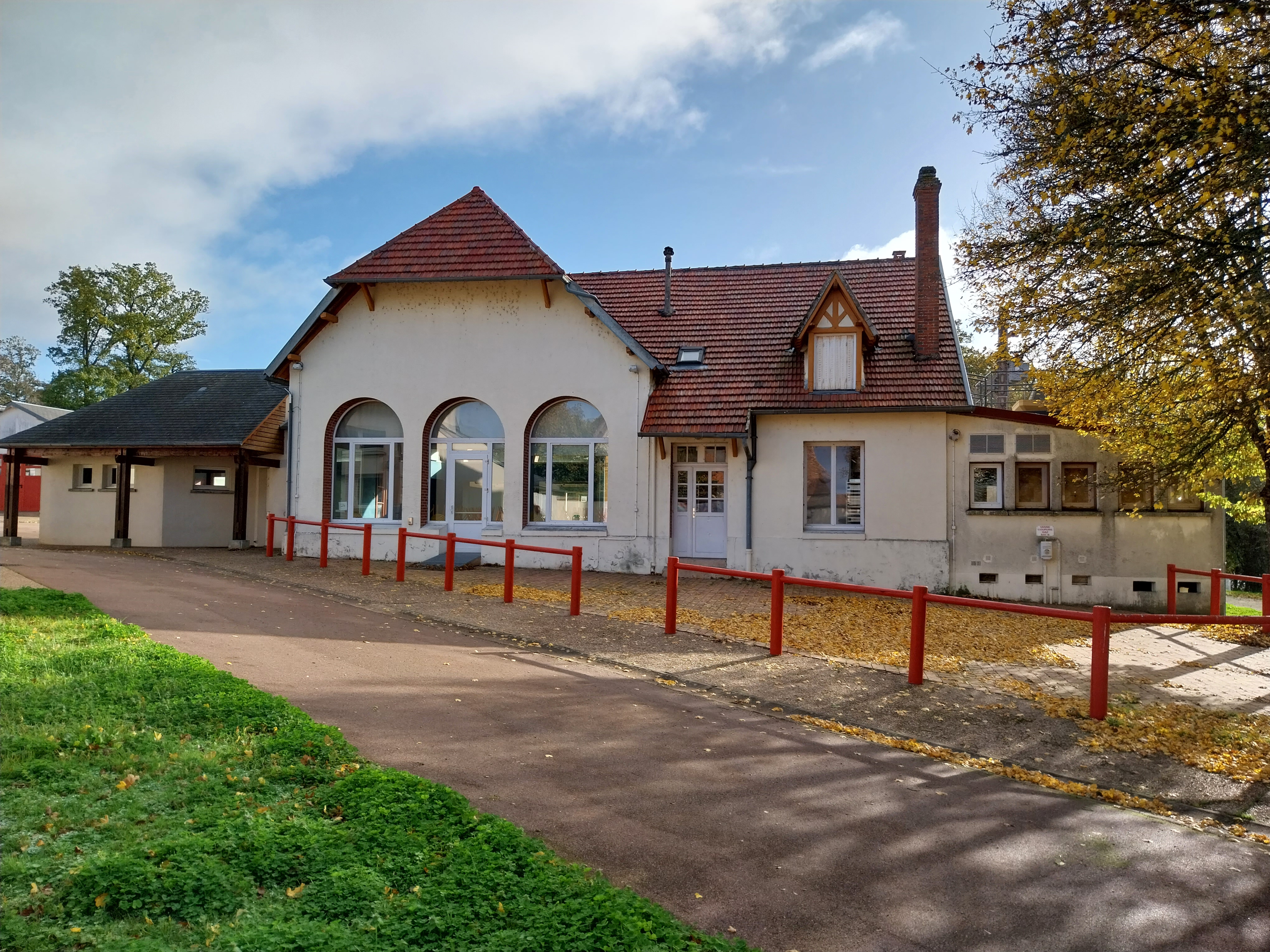 Centre Loiréole de Pierrefitte Es Bois, Pierrefitte-ès-Bois - photo 2