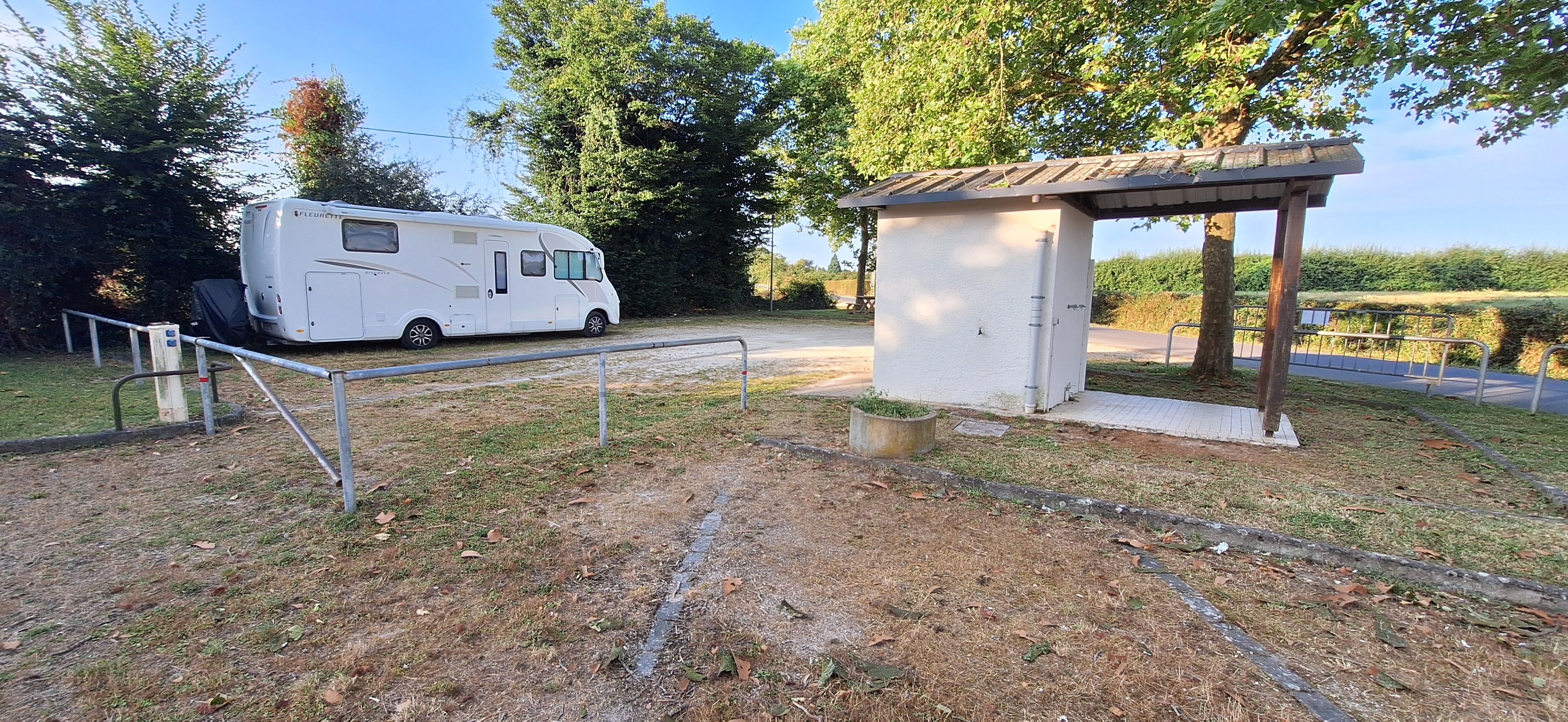 Aire de service de Levet