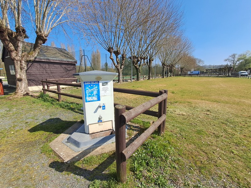 Aire de services - Savigny-sur-Braye