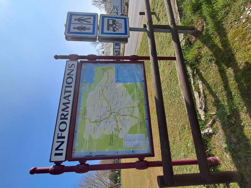 Aire de services - Savigny-sur-Braye, Savigny-sur-Braye