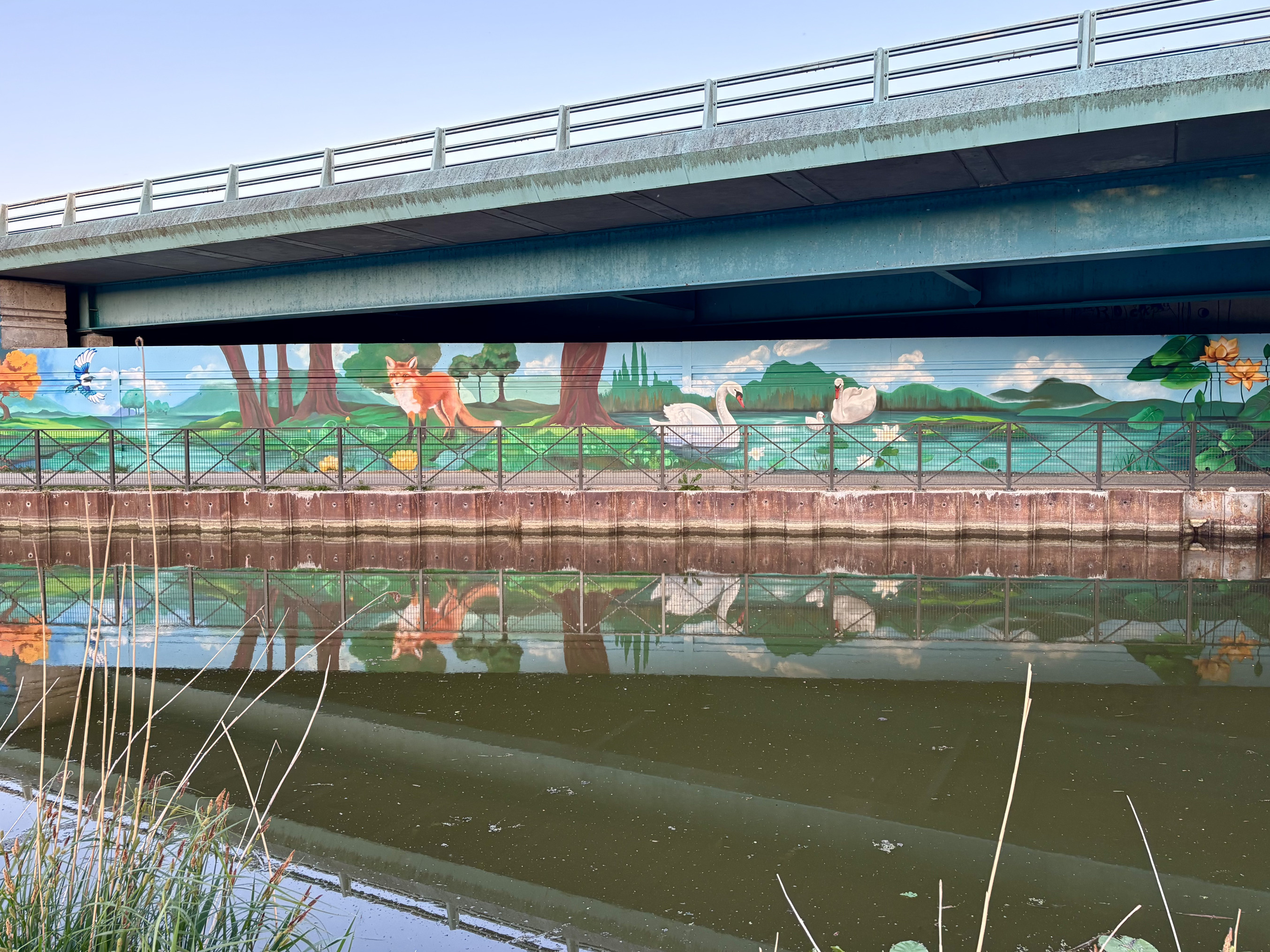 Fresque d'Anna Conda sur le Canal d'Orléans, Saint-Maurice-sur-Fessard - photo 3