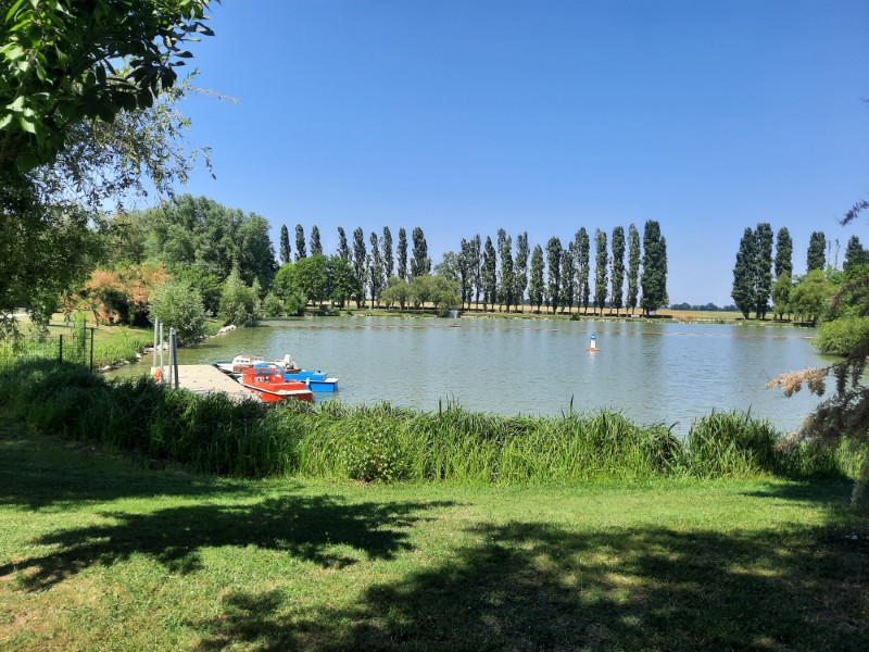 Aire de camping-car Park des Villages Vovéens