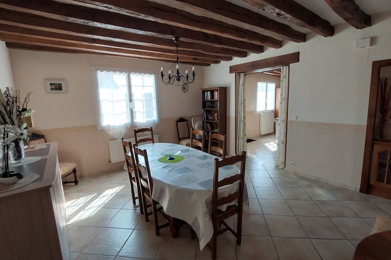 Maison familiale avec grand jardin