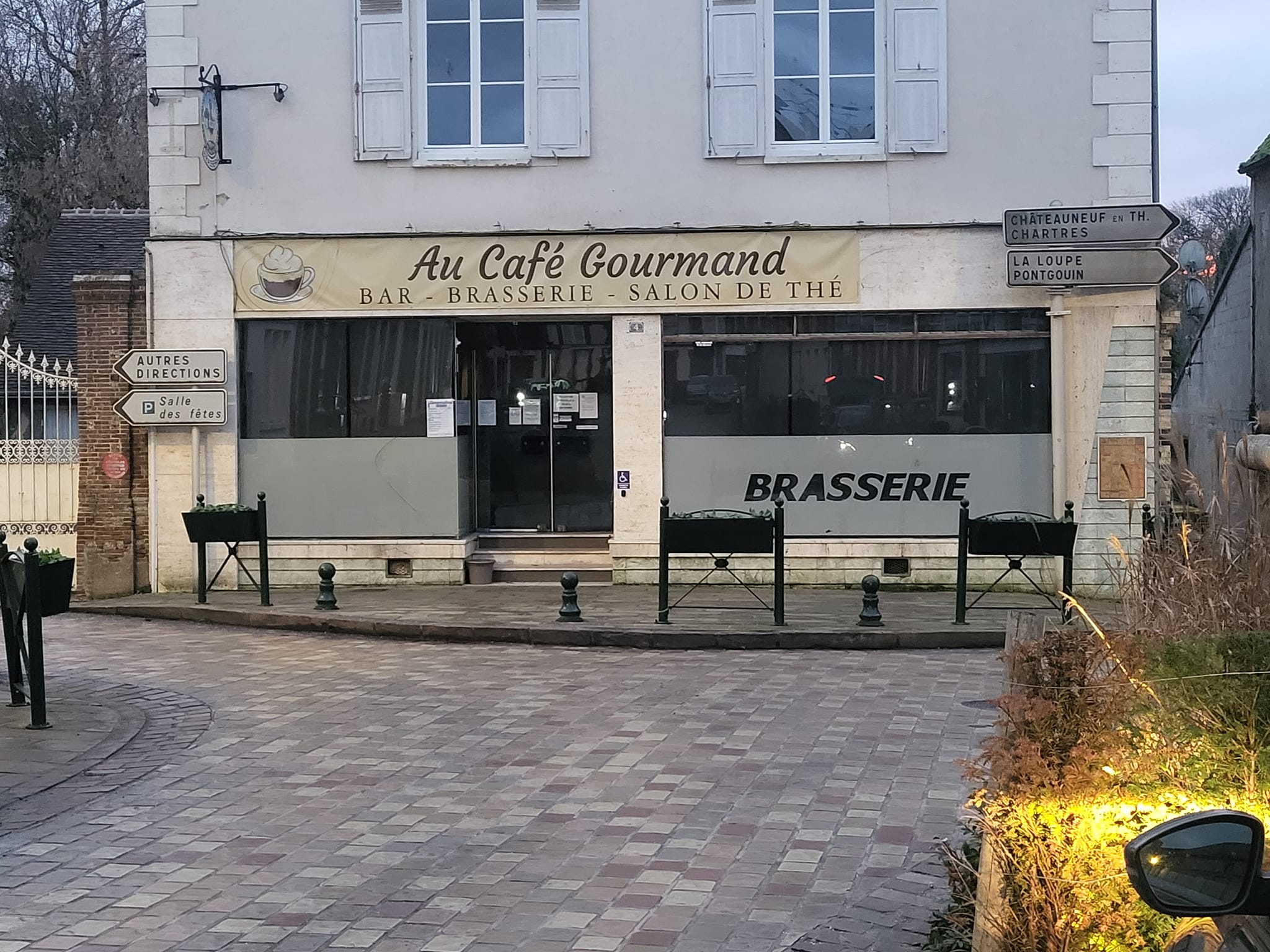 Au café gourmand, Senonches - photo 2