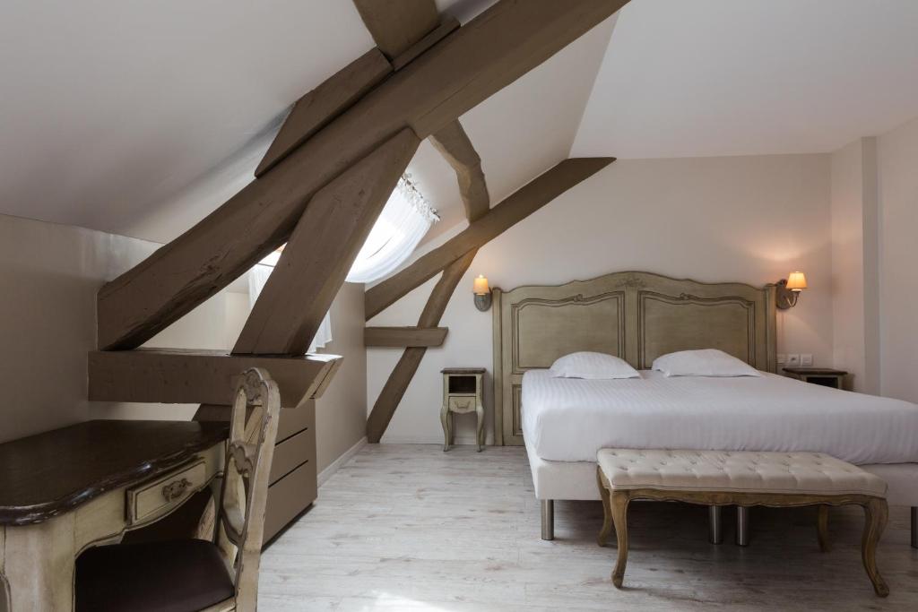 Hôtel - Les poèmes de Chartres