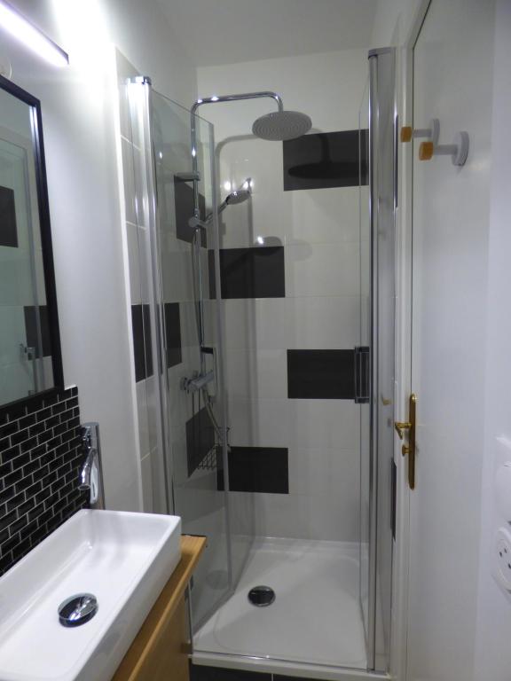 Studio centre-ville : le Colibri - Appartement 1 — photo 3