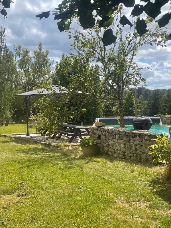 Maison avec piscine privée - calme et nature