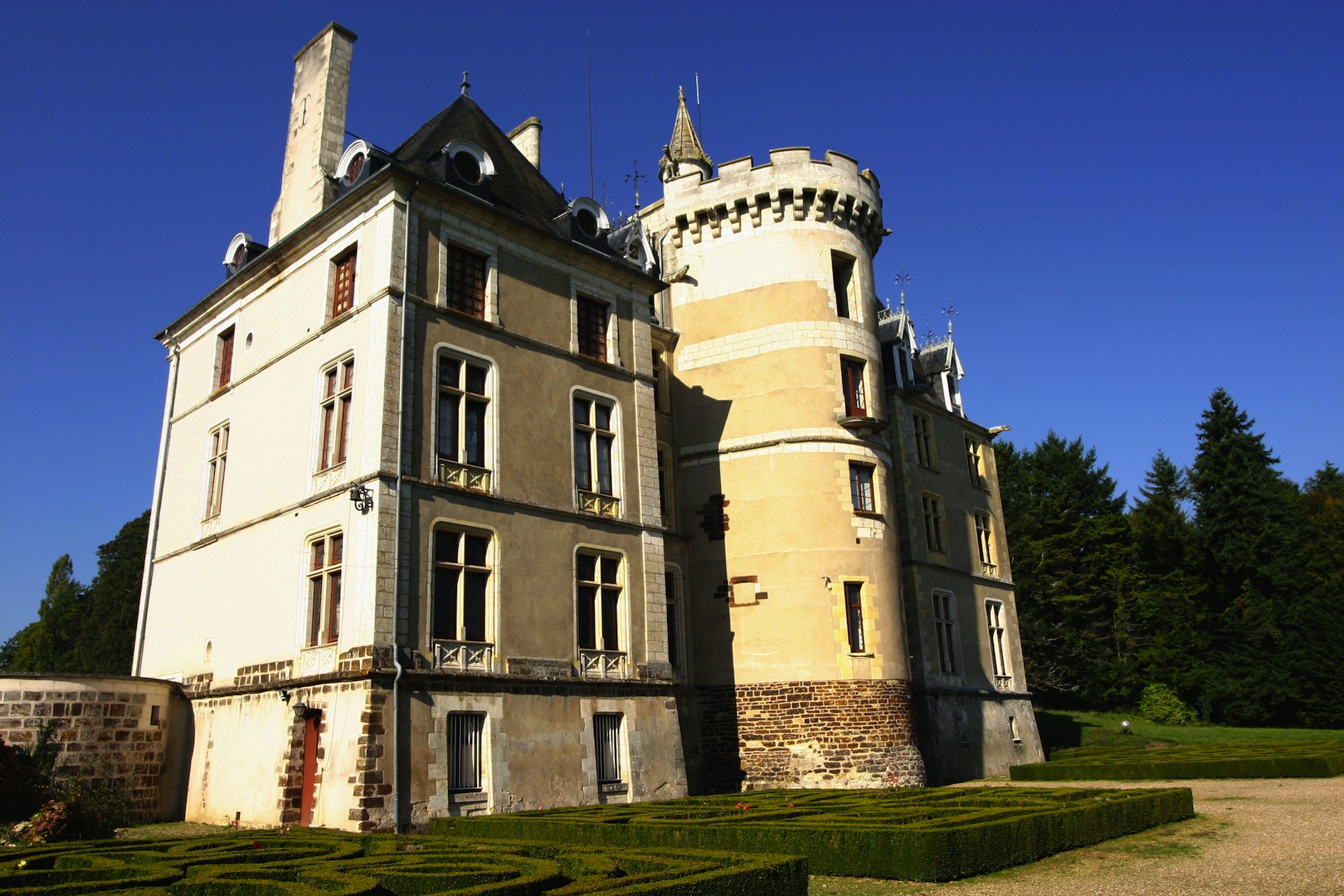 Château de Maupas null France null null null null