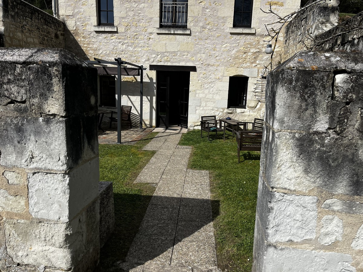 Les Cathelinettes Gîte 5 personnes, Chinon - photo 2