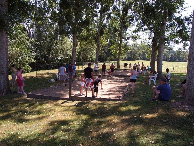 Camping Les Rioms