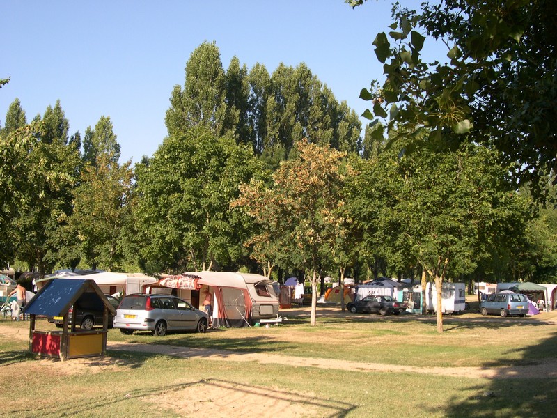 Camping Les Bords de Creuse, Yzeures-sur-Creuse