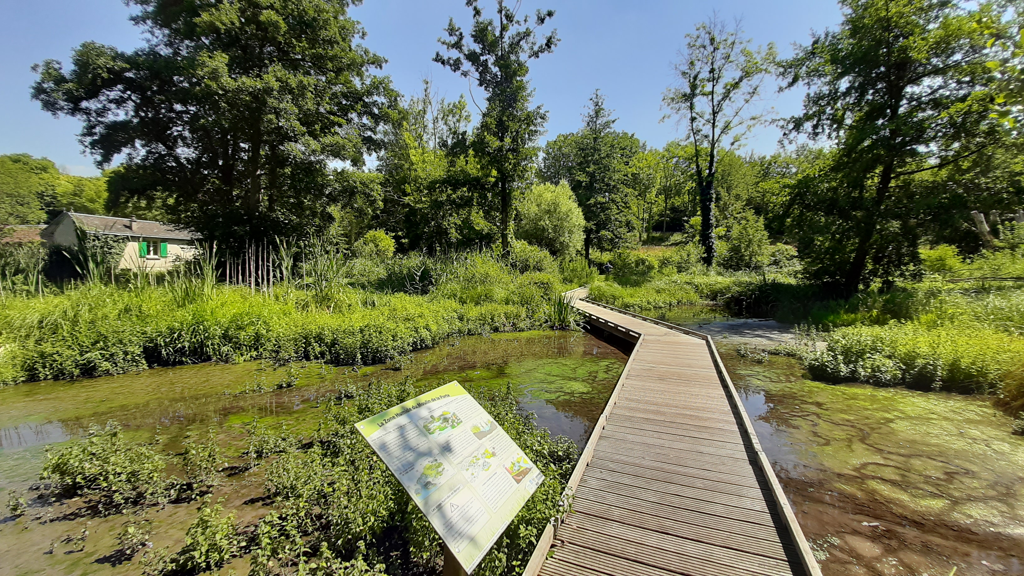 Aire de pique-nique au Marais du moulin de la Porte