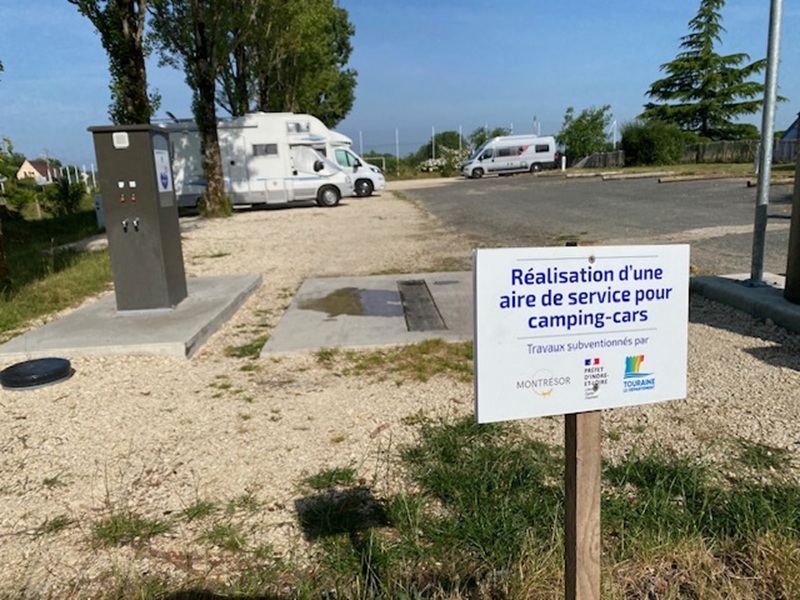 Aire de service et de stationnement de Montrésor