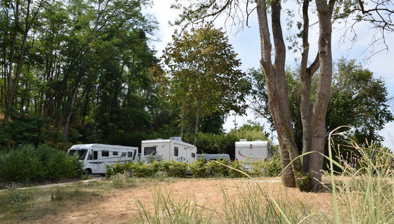 Aire d’accueil camping-cars « Le Relais des Berges du Cher » Azay-sur-Cher©
