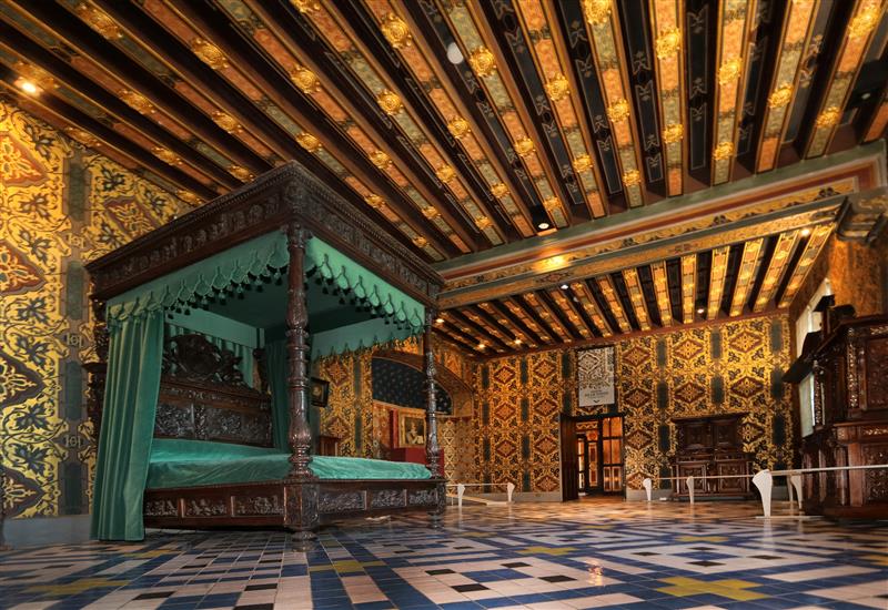 Appartements-royaux-I-Chateau-royal-de-Blois---Chambre-de-la-Reine-----D
