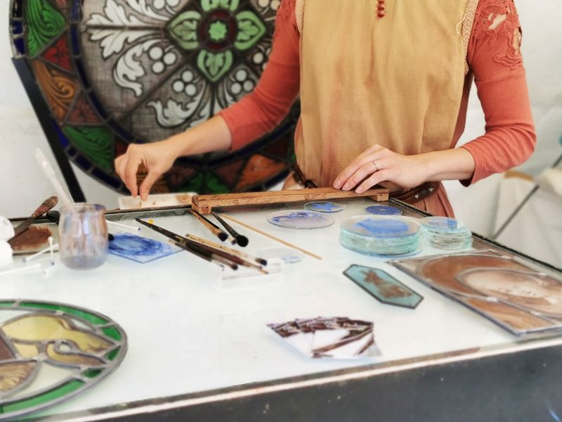 Atelier famille « L’art du vitrail » à la Commanderie d'Arville - photo 2