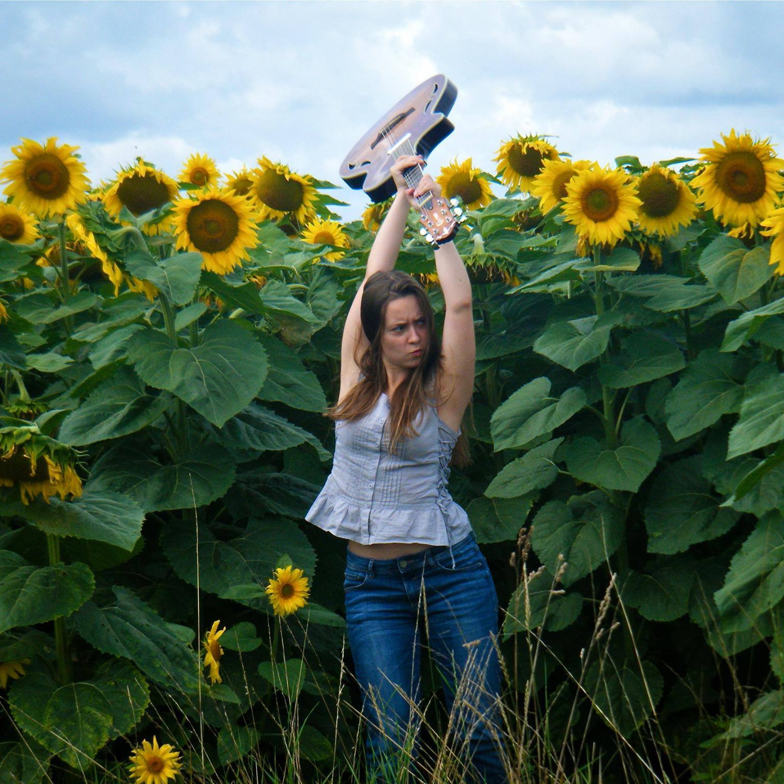 Concert Muddy Gurdy + Avril Milvoy (1e partie), Lignières