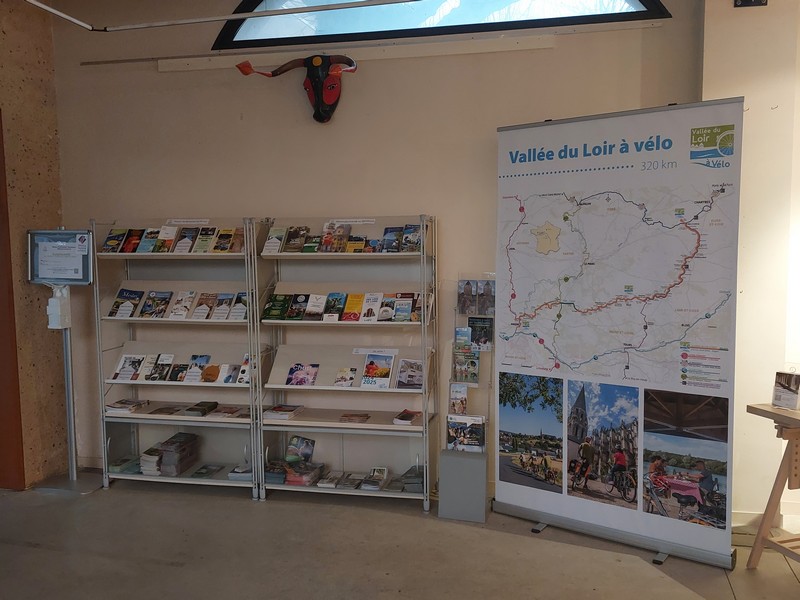 Bureau d'information touristique à Montoire-sur-le Loir — photo 2