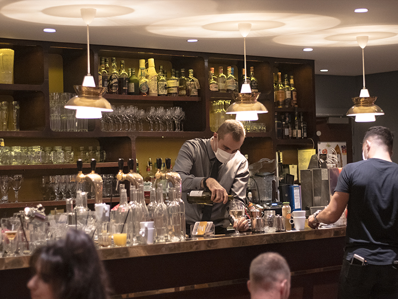 Bar ( 1 )
