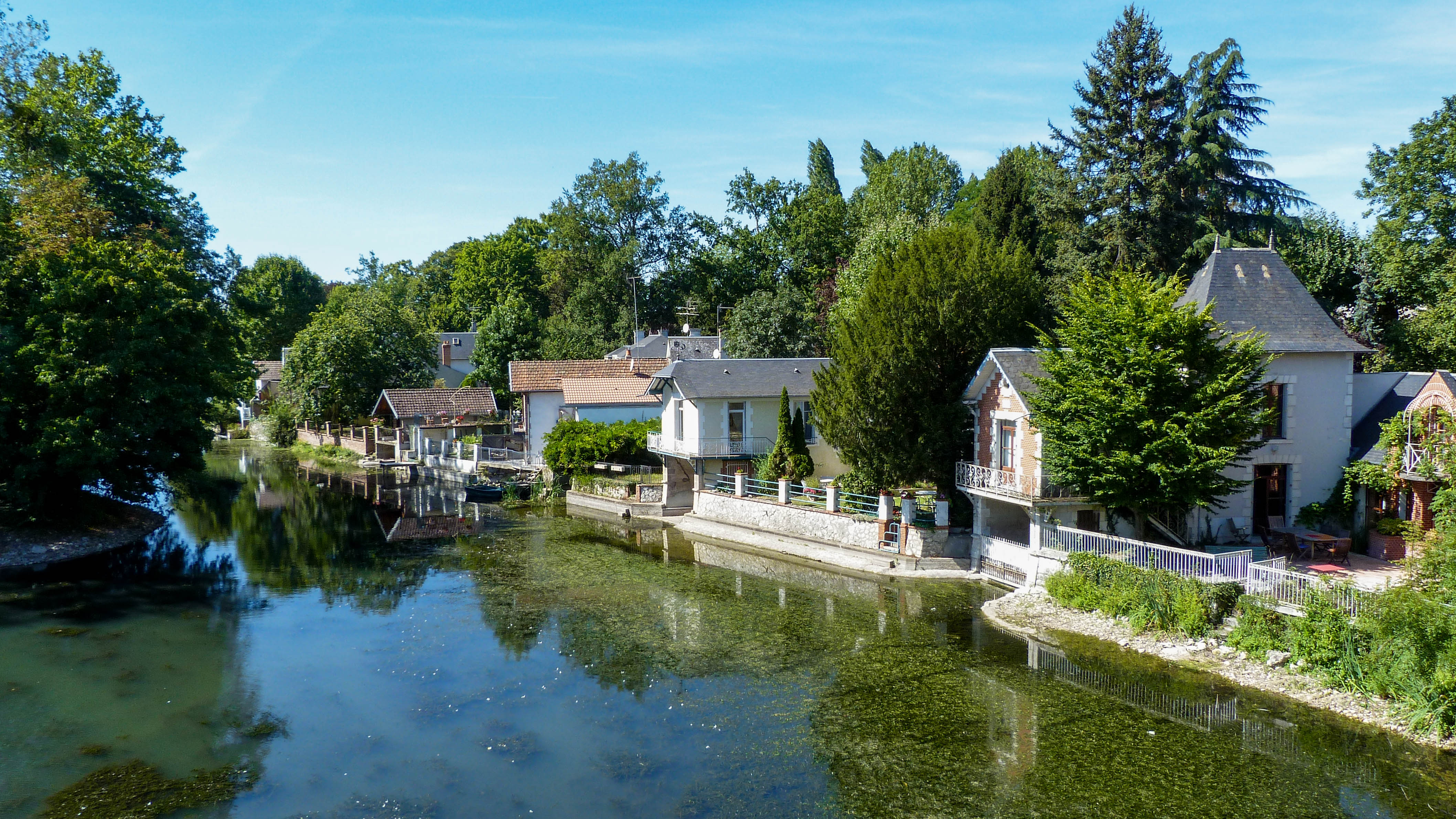 Du Donjon au bords du Loiret