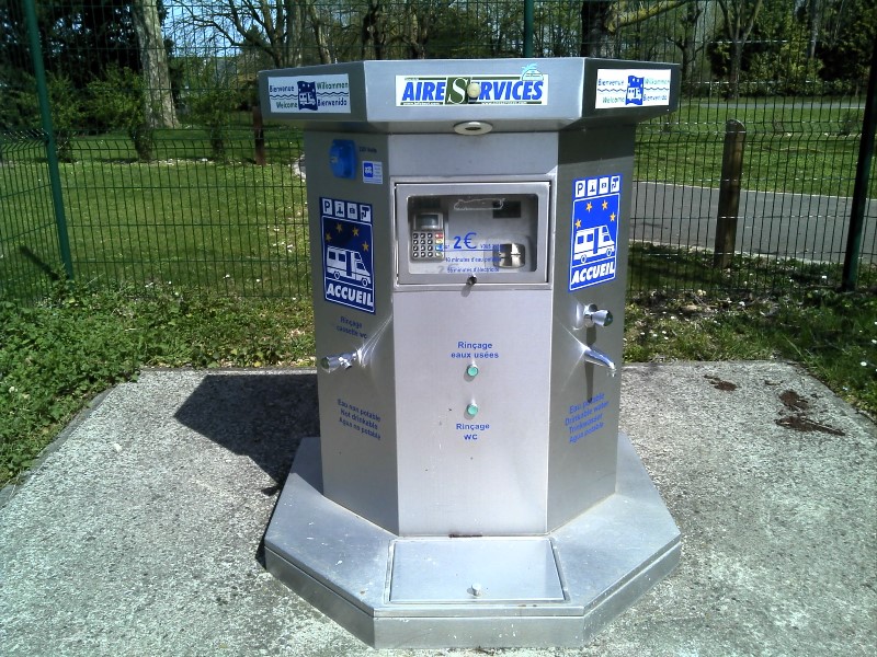 Borne de camping-car