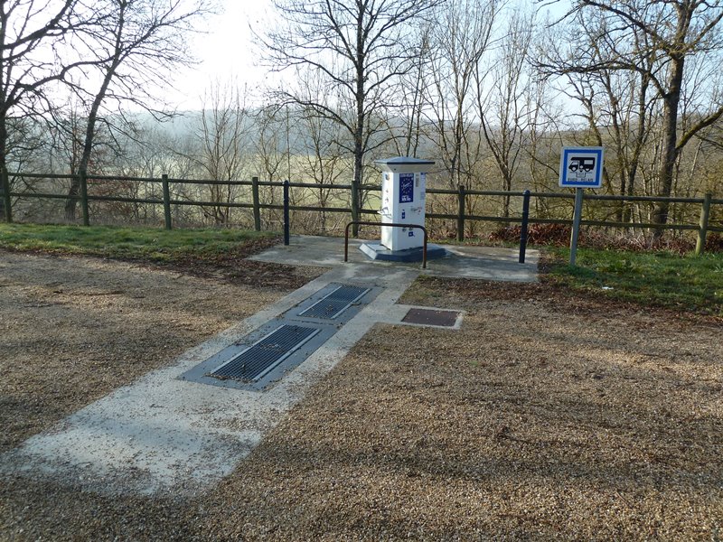Borne de camping-car d'Oulches