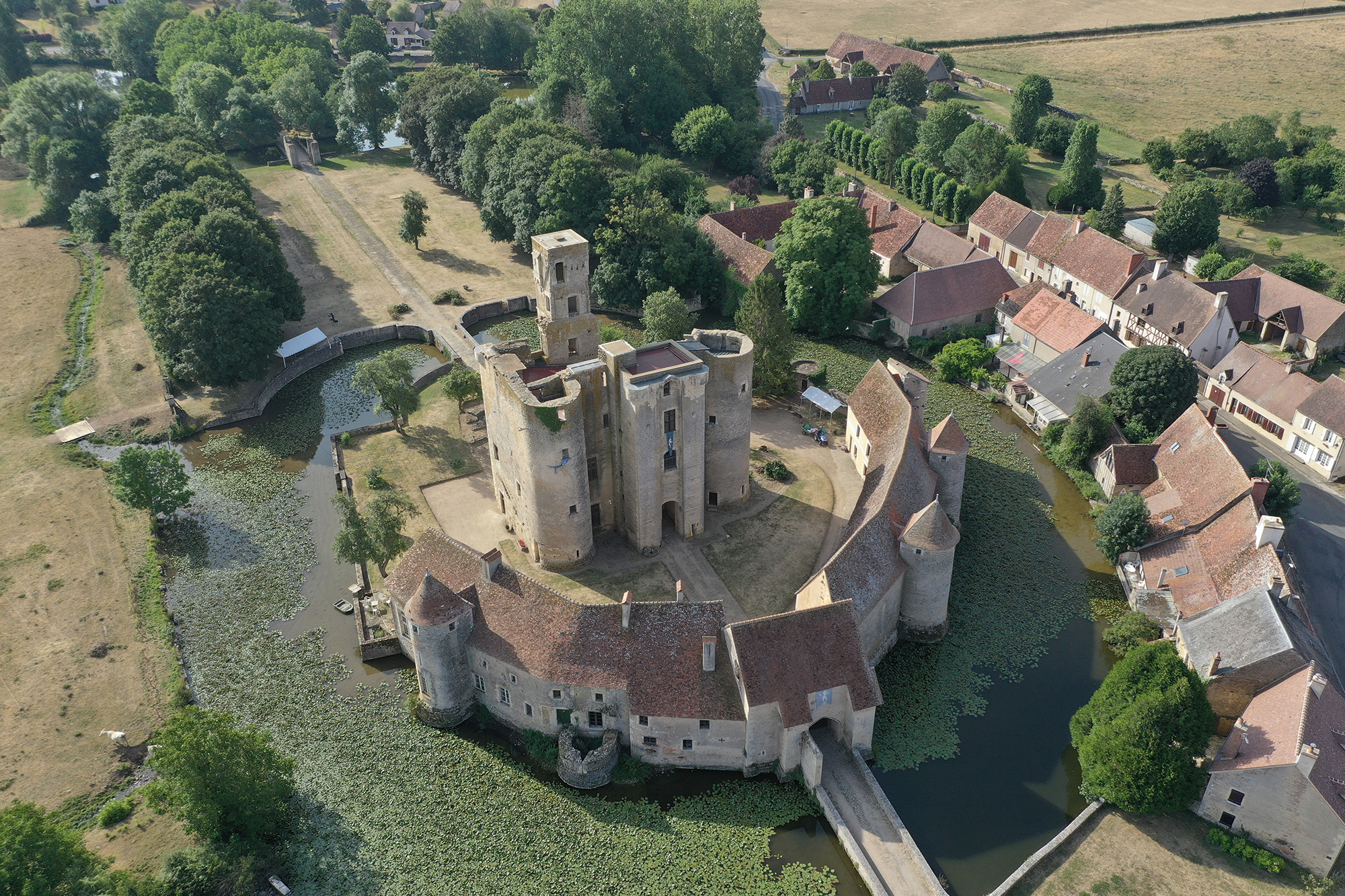 Château et Musée de Sagonne Image de couverture
