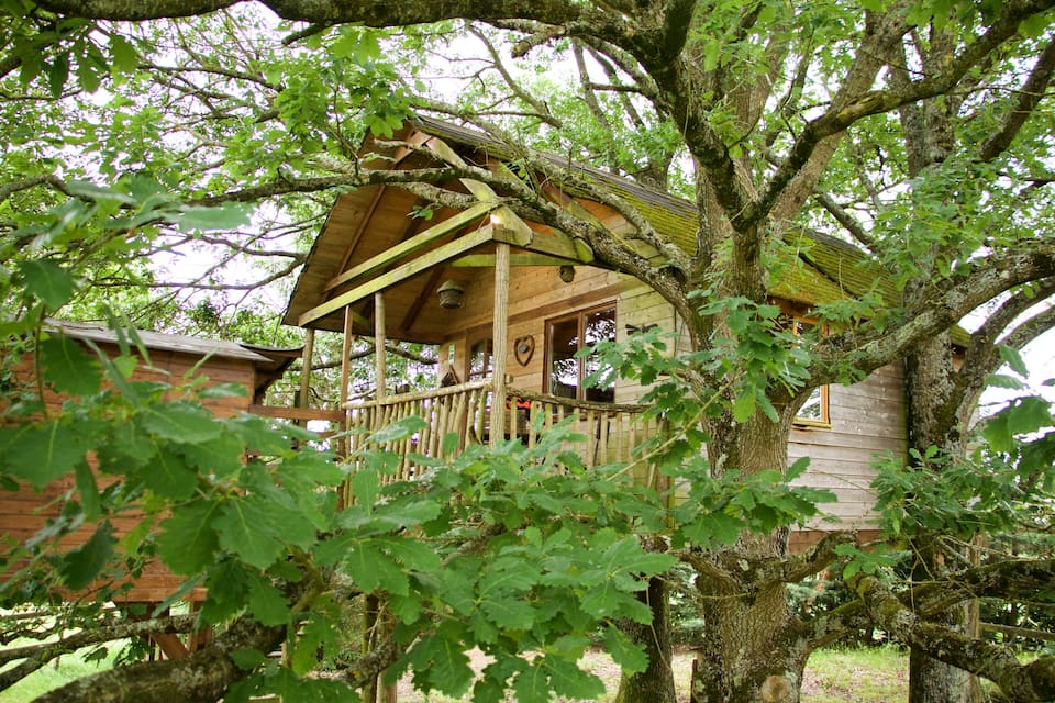 Domaine Tous-Vents - Gîtes insolites, Saunay