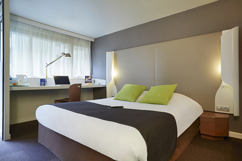 Campanile Chambray les Tours