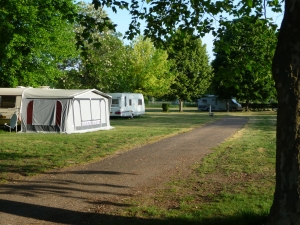 Camping municipal du Perray  France Centre-Val de Loire Loiret Ferrières-en-Gâtinais 45210