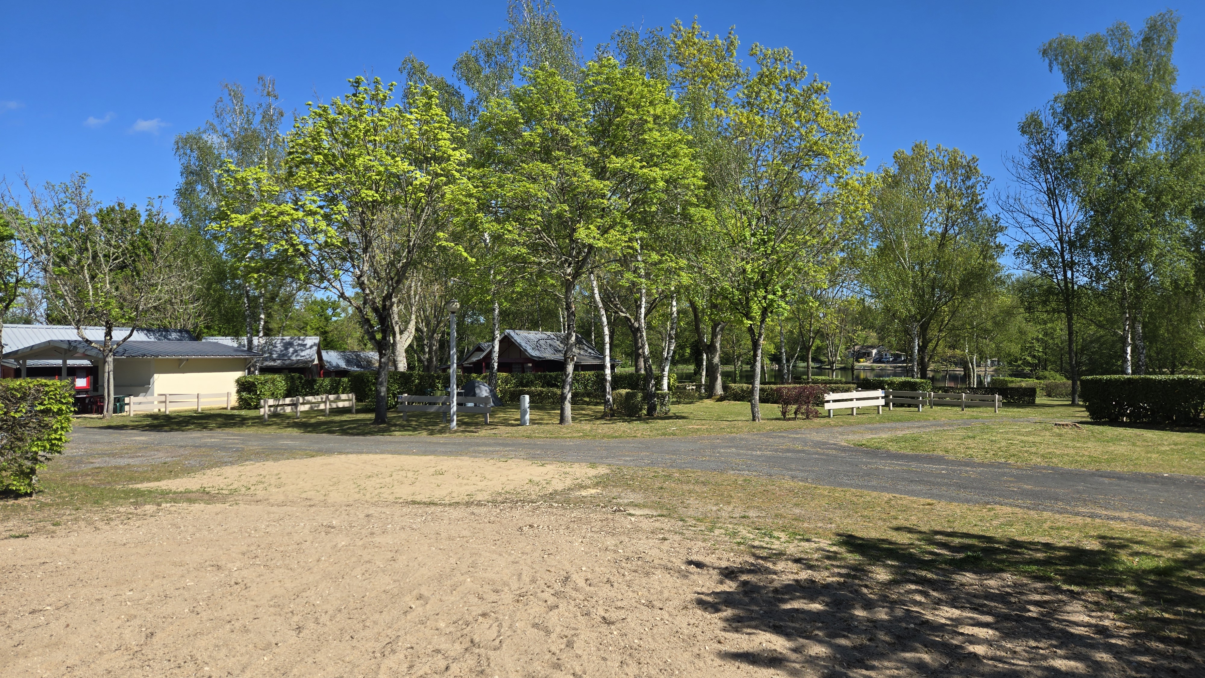 Camping Municipal de Robinson, La Guerche-sur-l'Aubois - photo 2