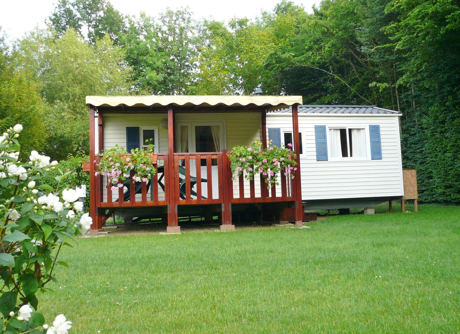 Camping municipal La Rivière, La Bazoche-Gouet - photo 3