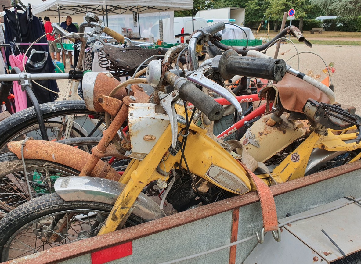 Braderie brocant, Mézières-en-Brenne - photo 2