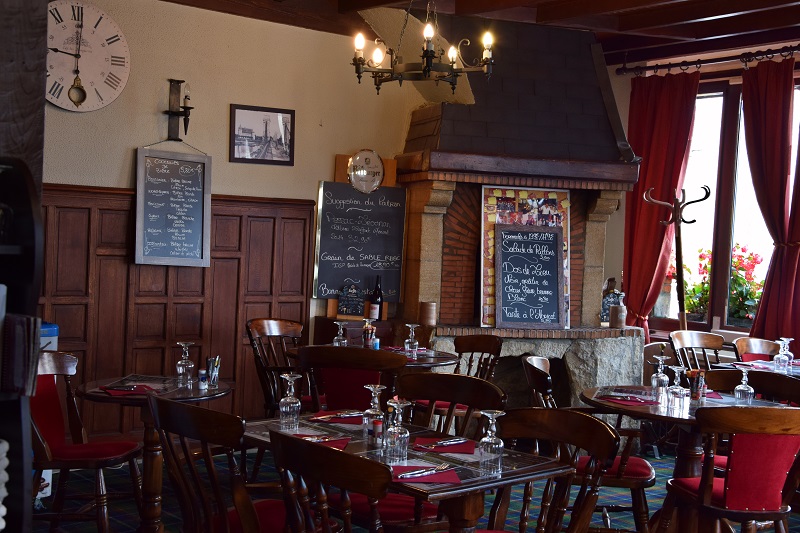 Castle Tavern, Sully-sur-Loire - photo 4