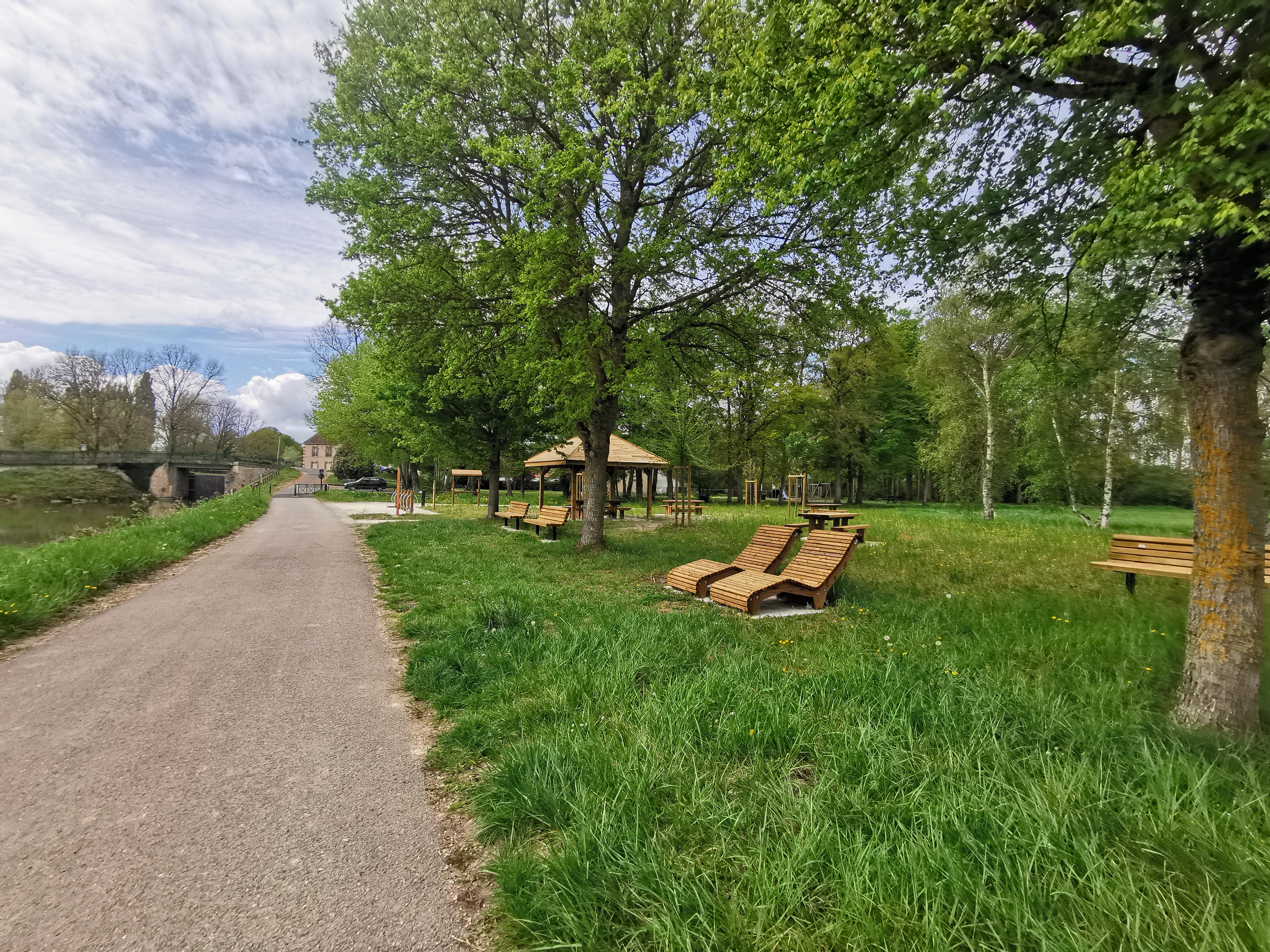 Aire de service du Canal d'Orléans à Chailly-en-Gâtinais, Chailly-en-Gâtinais - photo 3