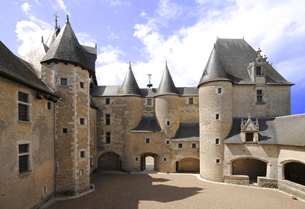 Exposition “Nouvel Imaginaire” au château de Fougères-sur-Bièvre©