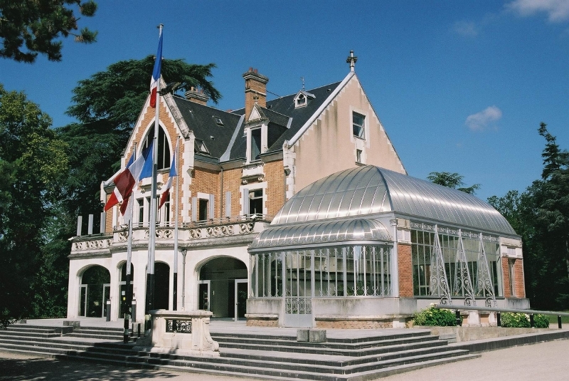 Galerie du Château de l'Étang  France Centre-Val de Loire Loiret Saran 45770
