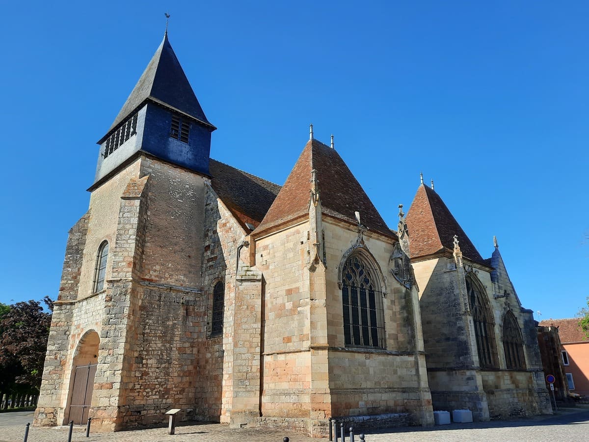 Eglise collégiale Saint-Etienne - Berry Roman