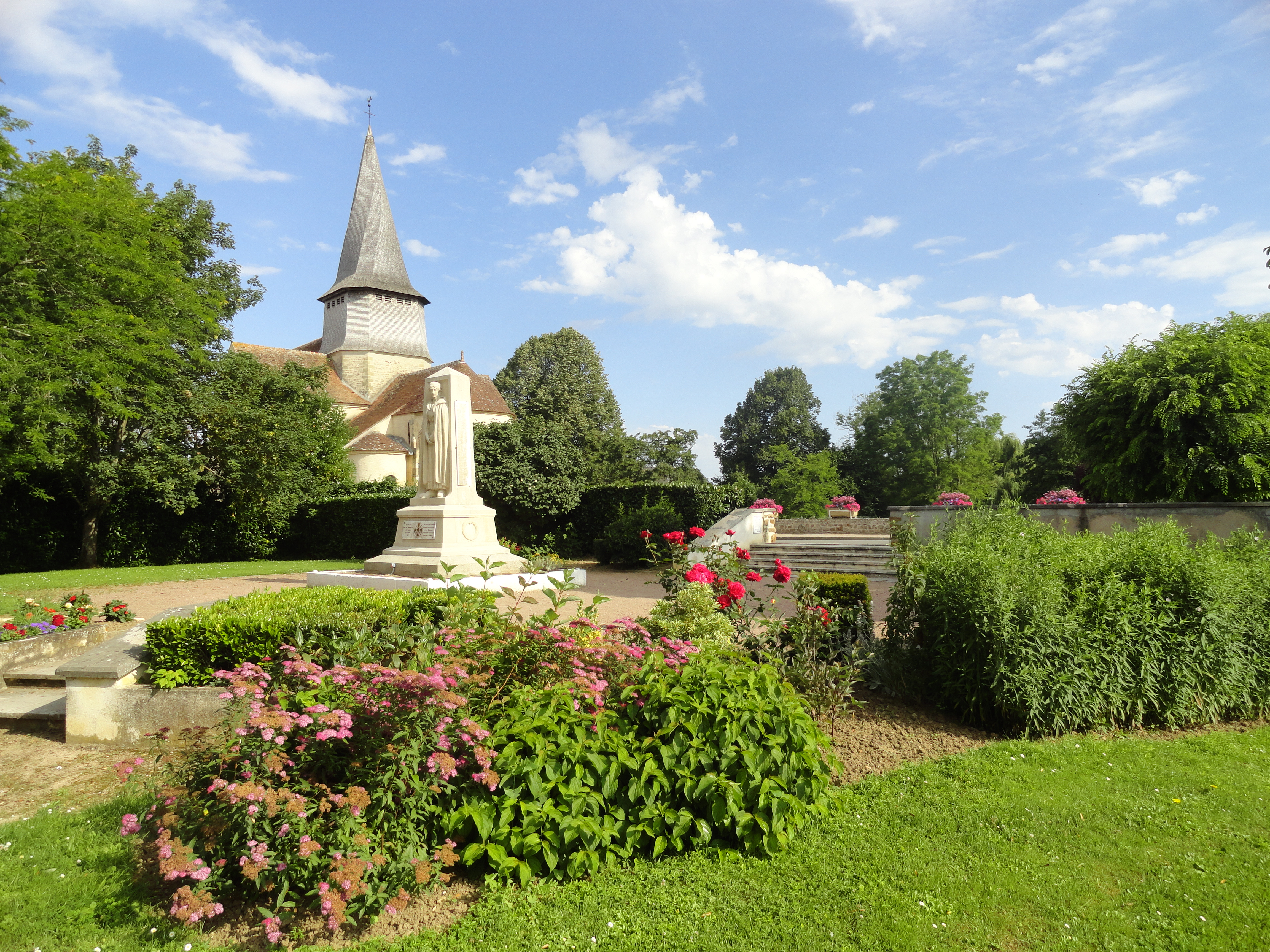 Eglise Saint Austrégésile - Berry Roman, Saint-Outrille - photo 3