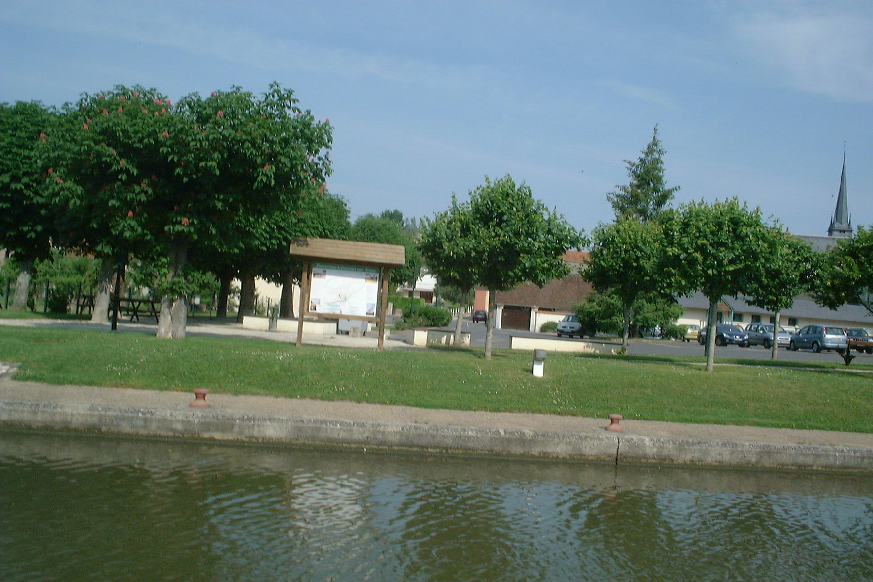 Halte nautique d'Ouzouer-sur-Trézée, Ouzouer-sur-Trézée - photo 3